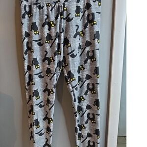Chances R Woman Halloween Leggings Gray Black Cat Witch Hat Broomstick Size M